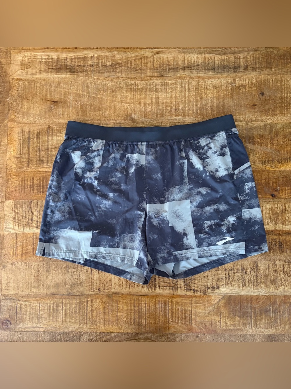 Brooks 2-in-1 Sherpa Running Shorts 5”